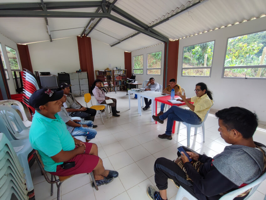Actividades de gestión social de la EAAR en las veredas La Loma y La Punta del Resguardo Unificado Embera Chamí Río San Juan de Pueblo Rico-Risaralda